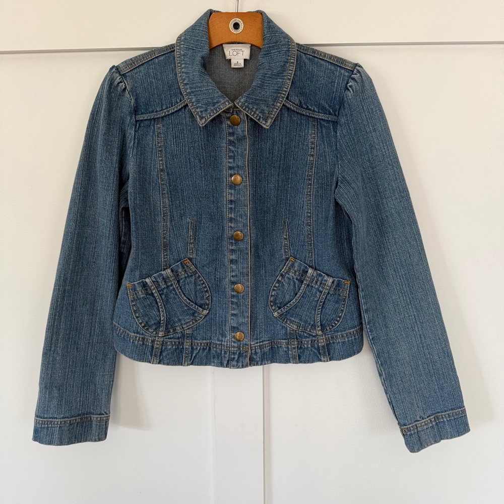 Loft Women's Denim Jean Jacket Cropped Puff Sleeve Pockets Western Feminine SZ 6